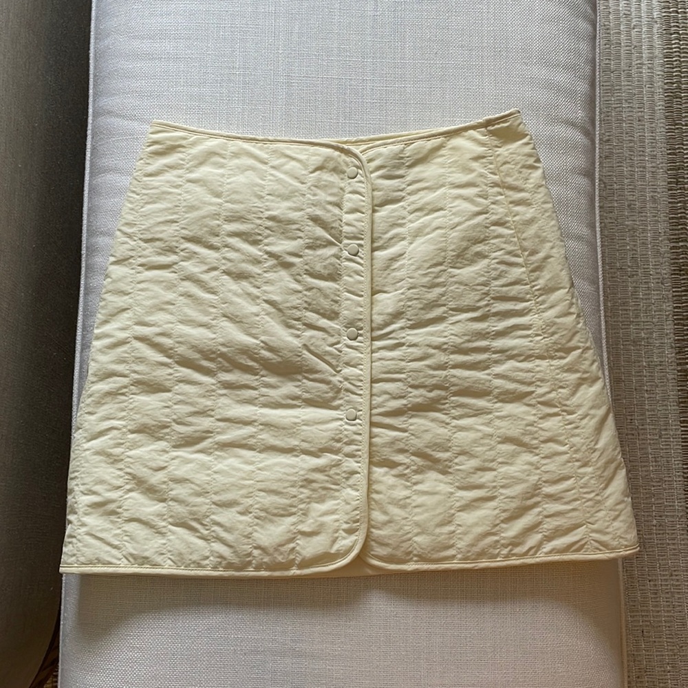 NEW WITH TAGS ZARA YELLOW SKIRT